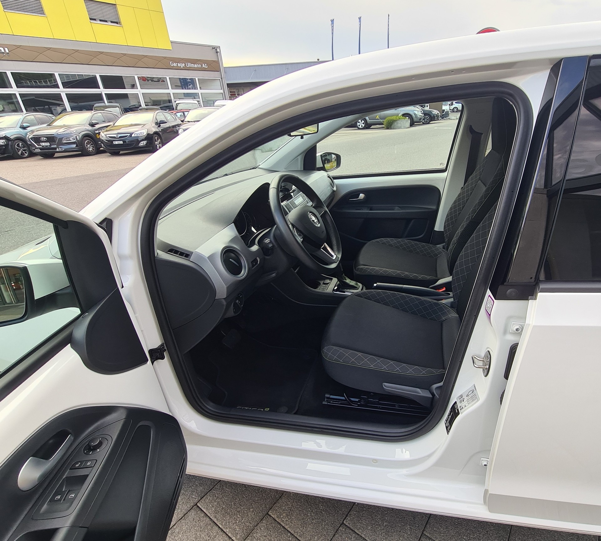 SKODA Citigo e Style-image-7