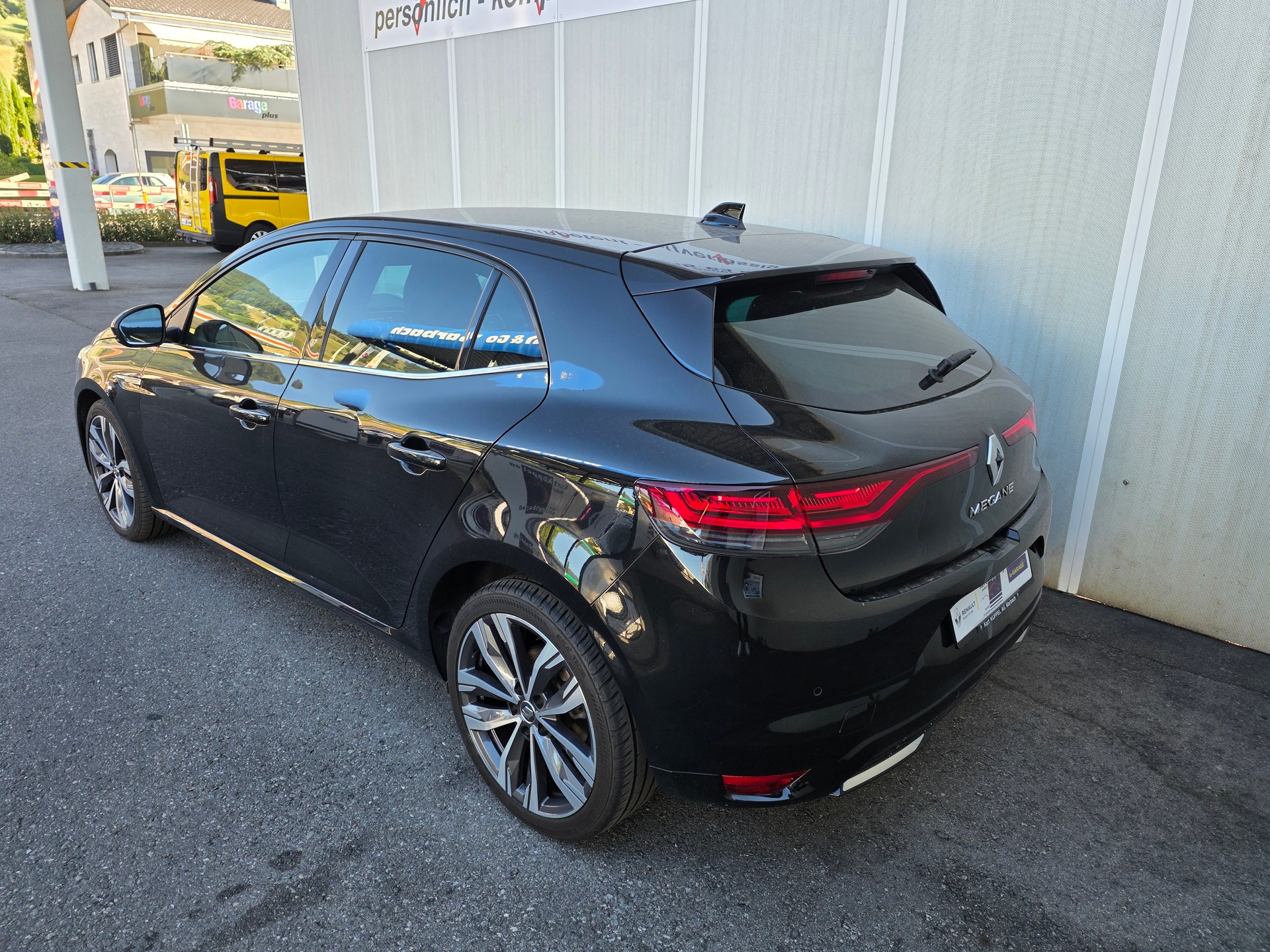 RENAULT Mégane Berline 1.3 16V Turbo Intens EDC-image-2