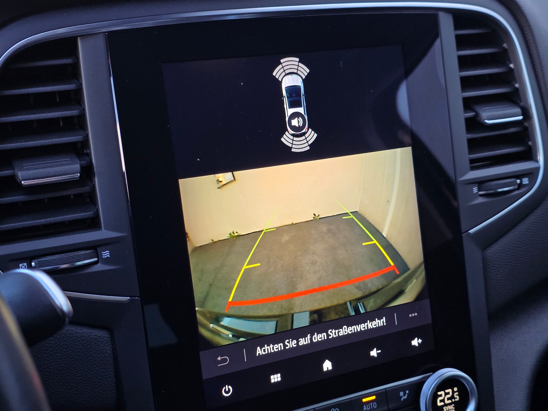 RENAULT Mégane Berline 1.3 16V Turbo Intens EDC-image-9