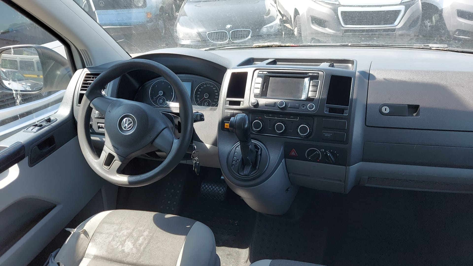 VW T5 2.0 TDI BMT DSG-image-3