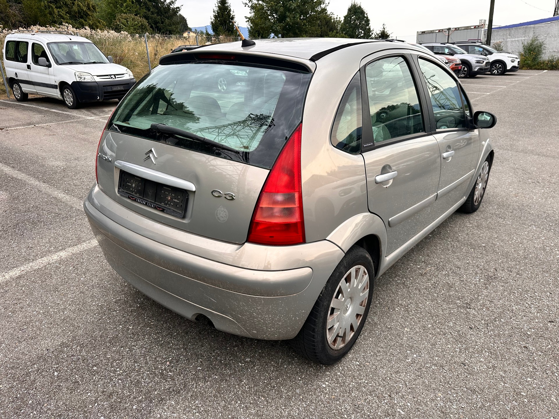 CITROEN C3 1.4 16V HDi Exclusive "AMORTISSEUR CASSé"-image-2