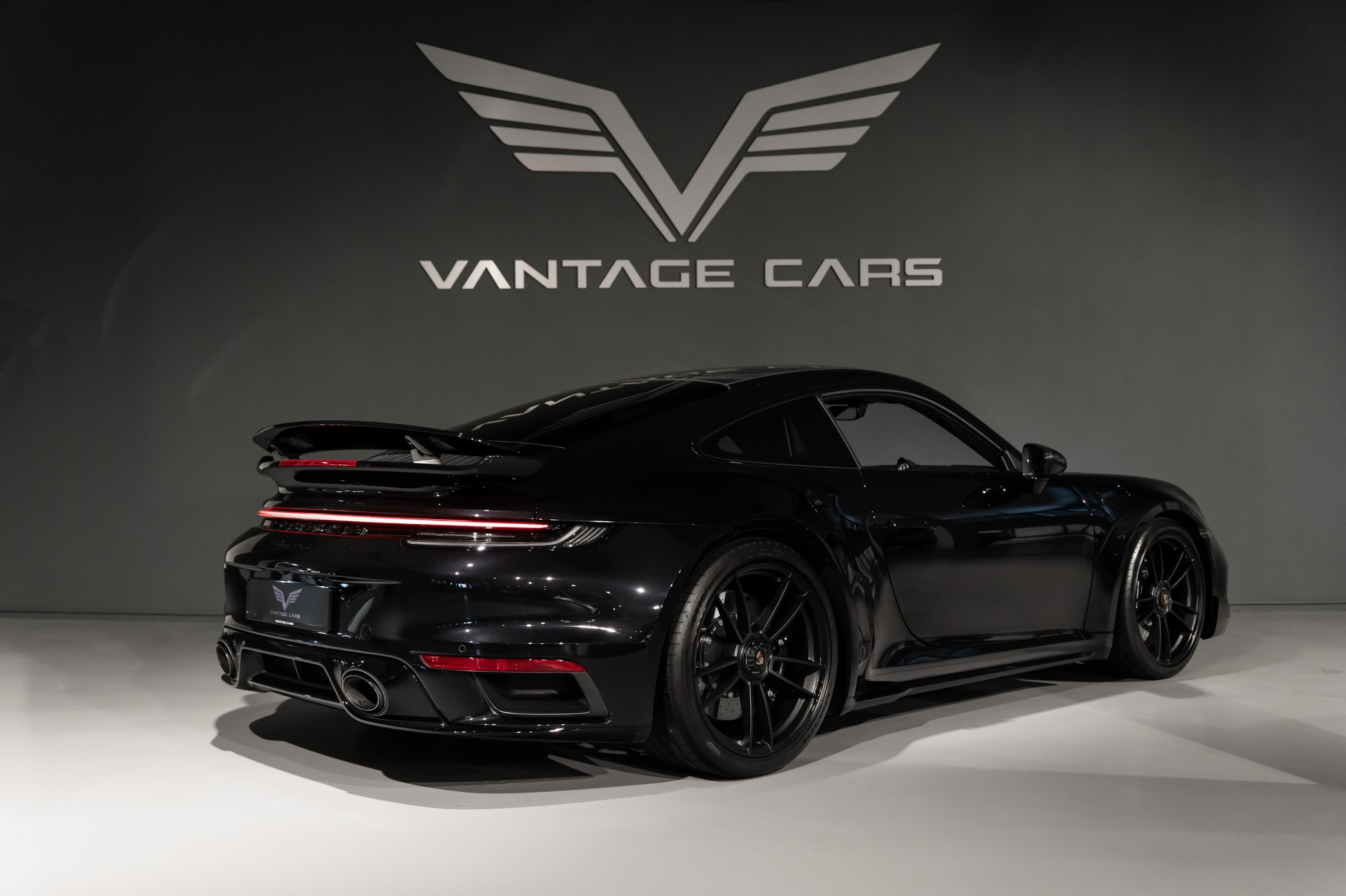 PORSCHE 911 Coupé 3.7 Turbo S PDK Aero-image-9