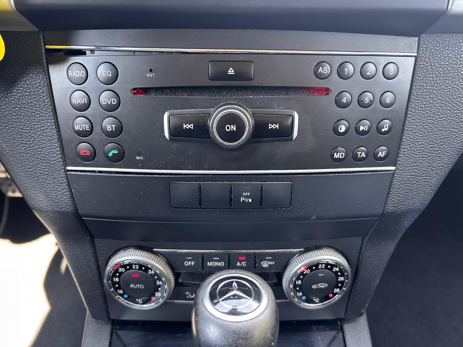 MERCEDES-BENZ GLK 220 CDI BlueEfficiency 4Matic 7G-Tronic-image-23