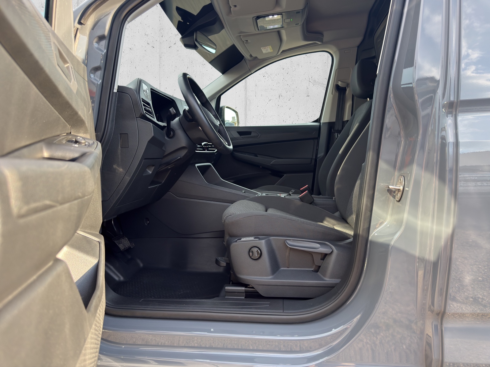 VW Caddy Cargo 2.0TDI DSG-image-8
