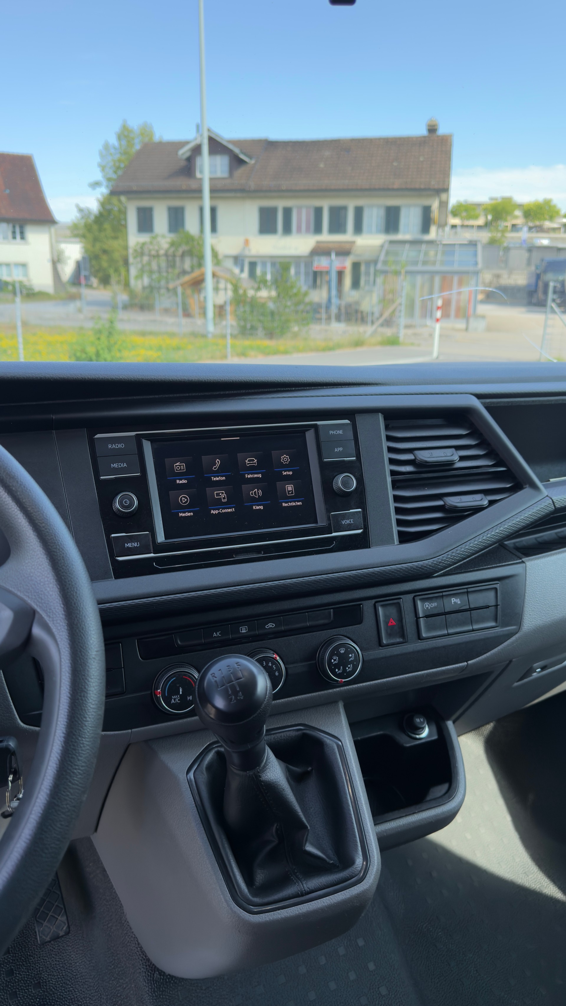 VW T6.1 2.0 TDI-image-5