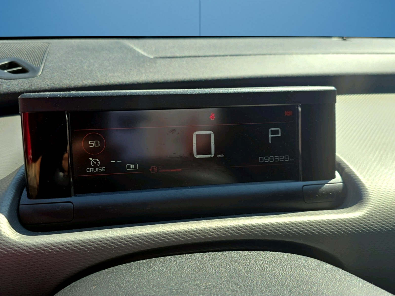 CITROEN C4 Cactus 1.2 e-THP Shine EAT6-image-12