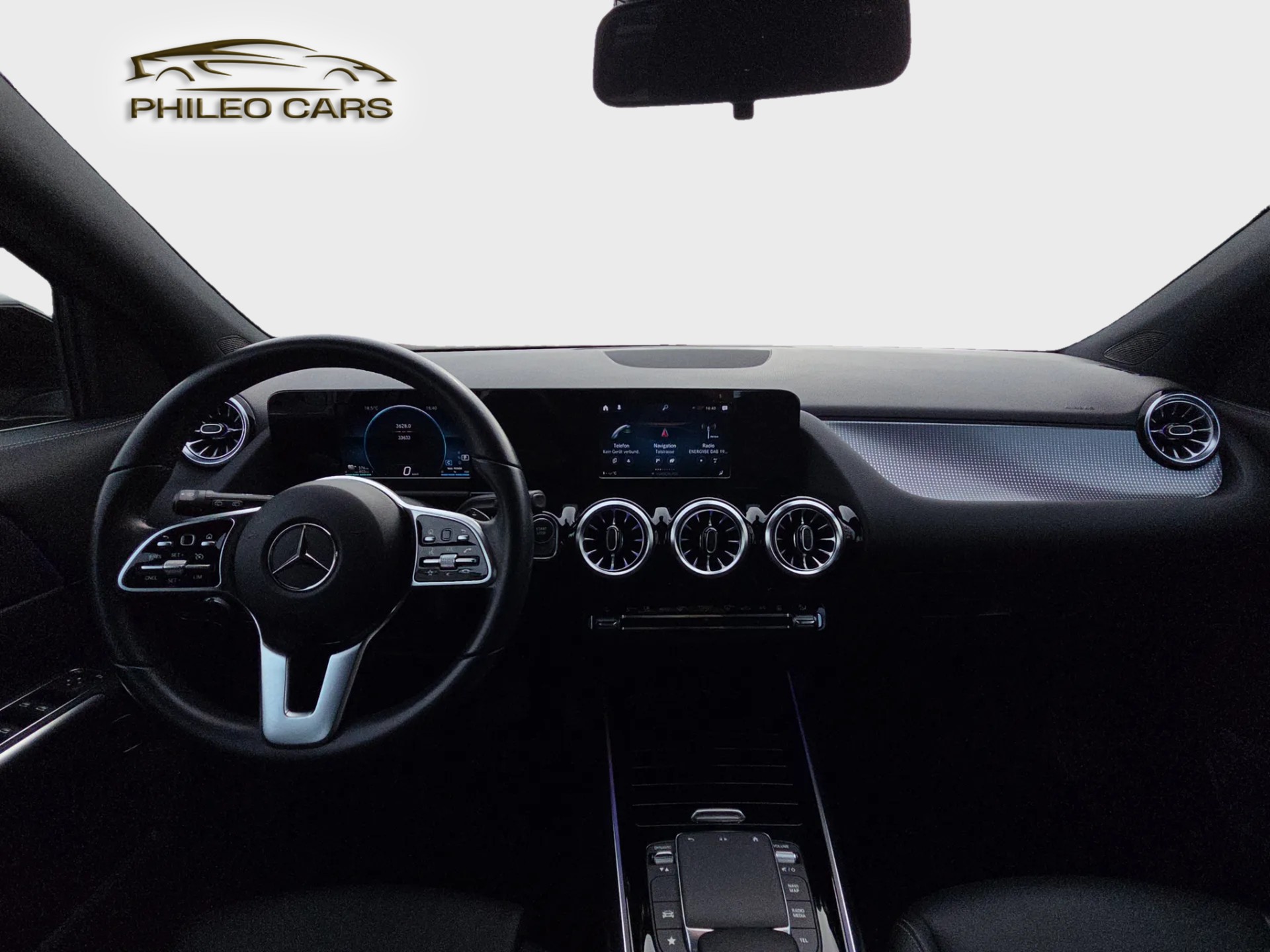 MERCEDES-BENZ EQA 300 4Matic-image-8