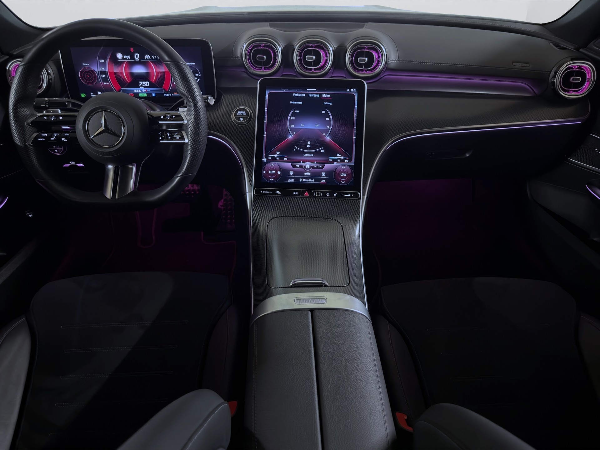 MERCEDES-BENZ C 300 4Matic AMG Line-image-11