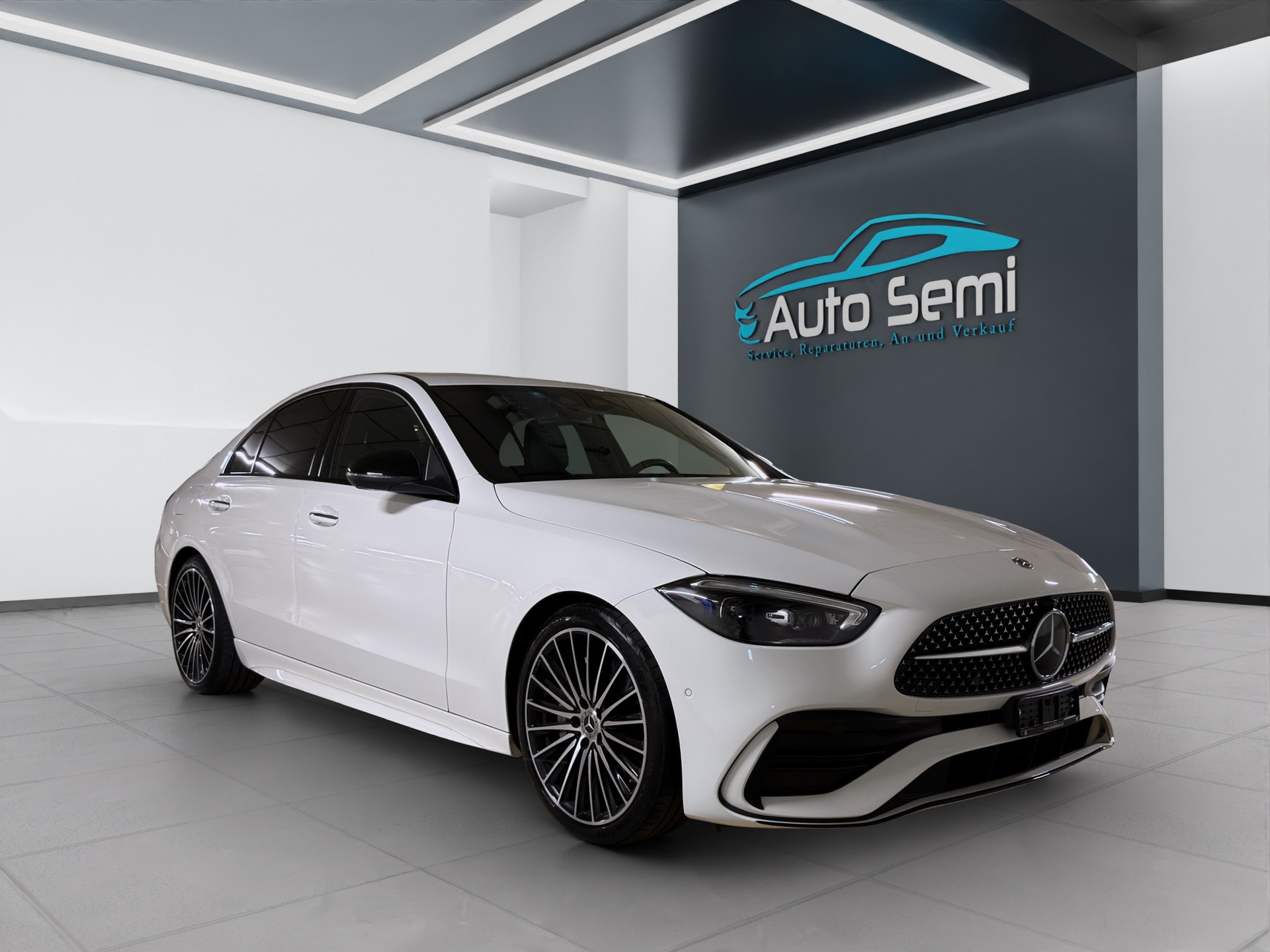 MERCEDES-BENZ C 300 4Matic AMG Line-image-6