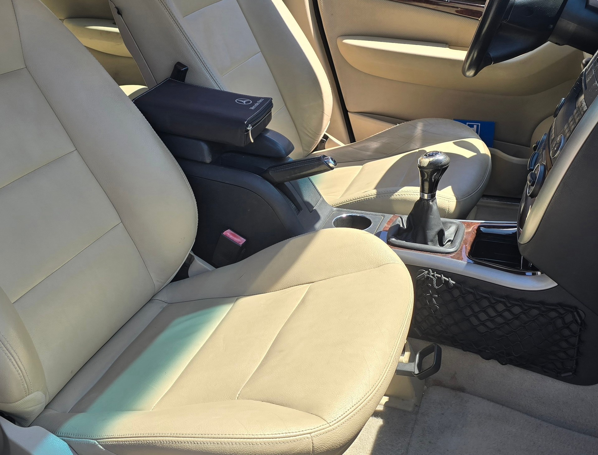 MERCEDES-BENZ B 200 CDI-image-9