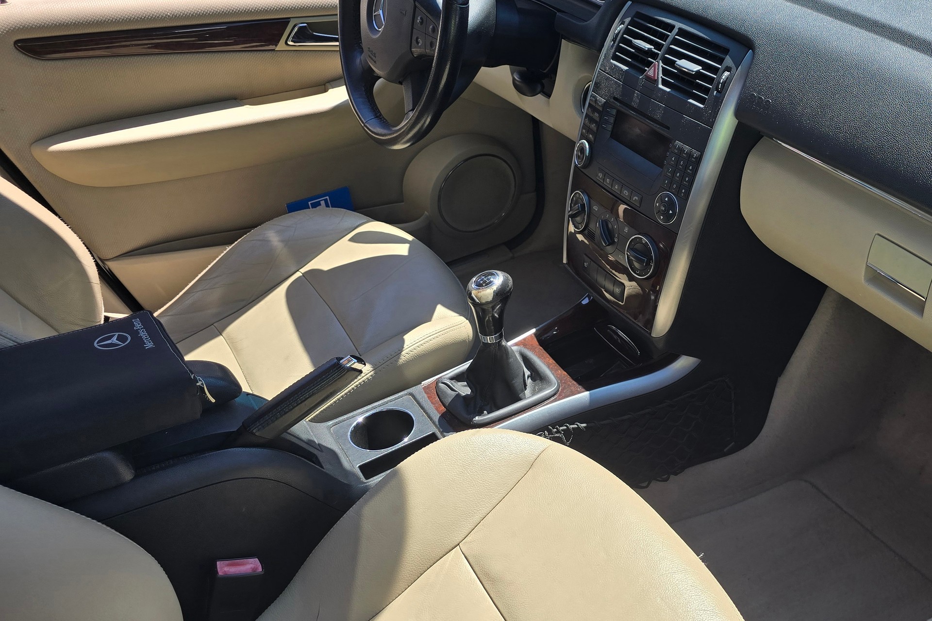 MERCEDES-BENZ B 200 CDI-image-7