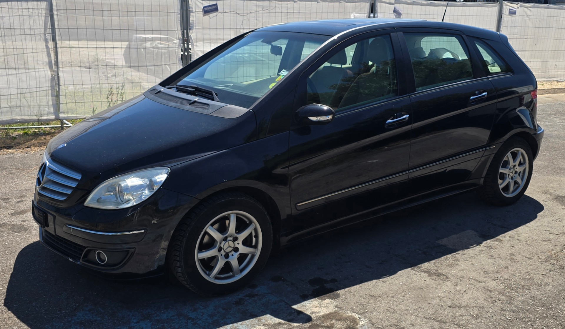 MERCEDES-BENZ B 200 CDI-image-1