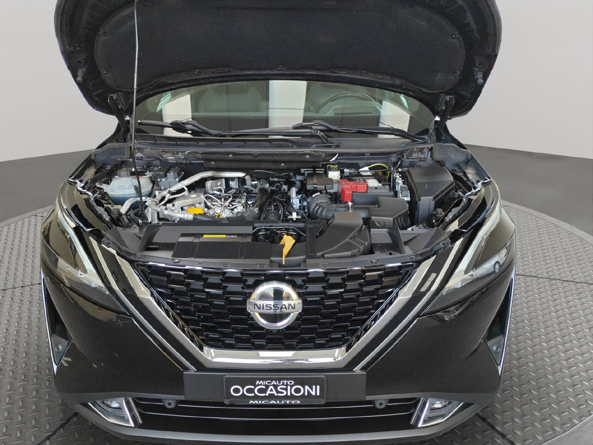 NISSAN Qashqai 1.3 DIG-T Tekna+ 4x4-image-15