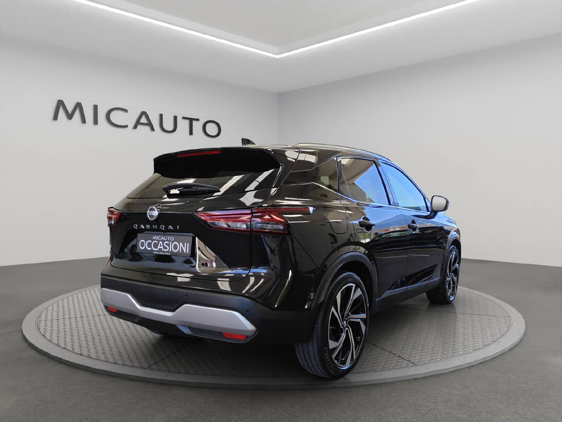 NISSAN Qashqai 1.3 DIG-T Tekna+ 4x4-image-1