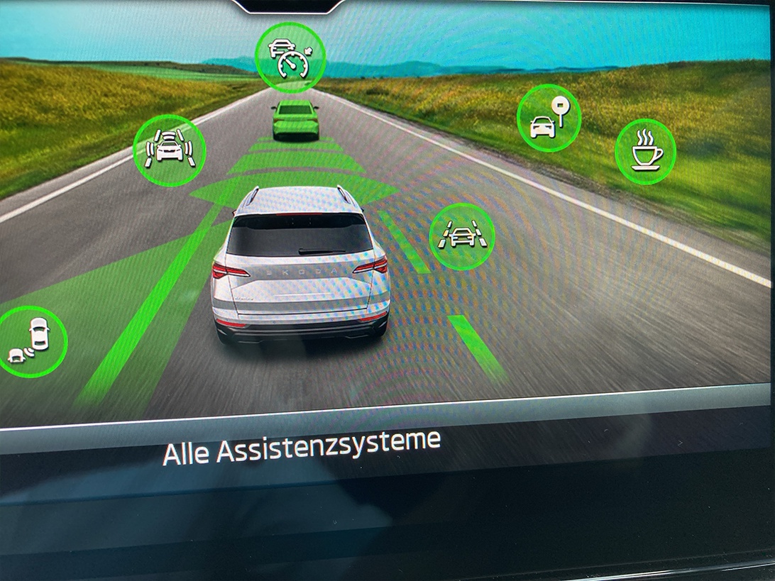 SKODA Karoq 2.0 TSI SportLine 4x4 DSG-image-14
