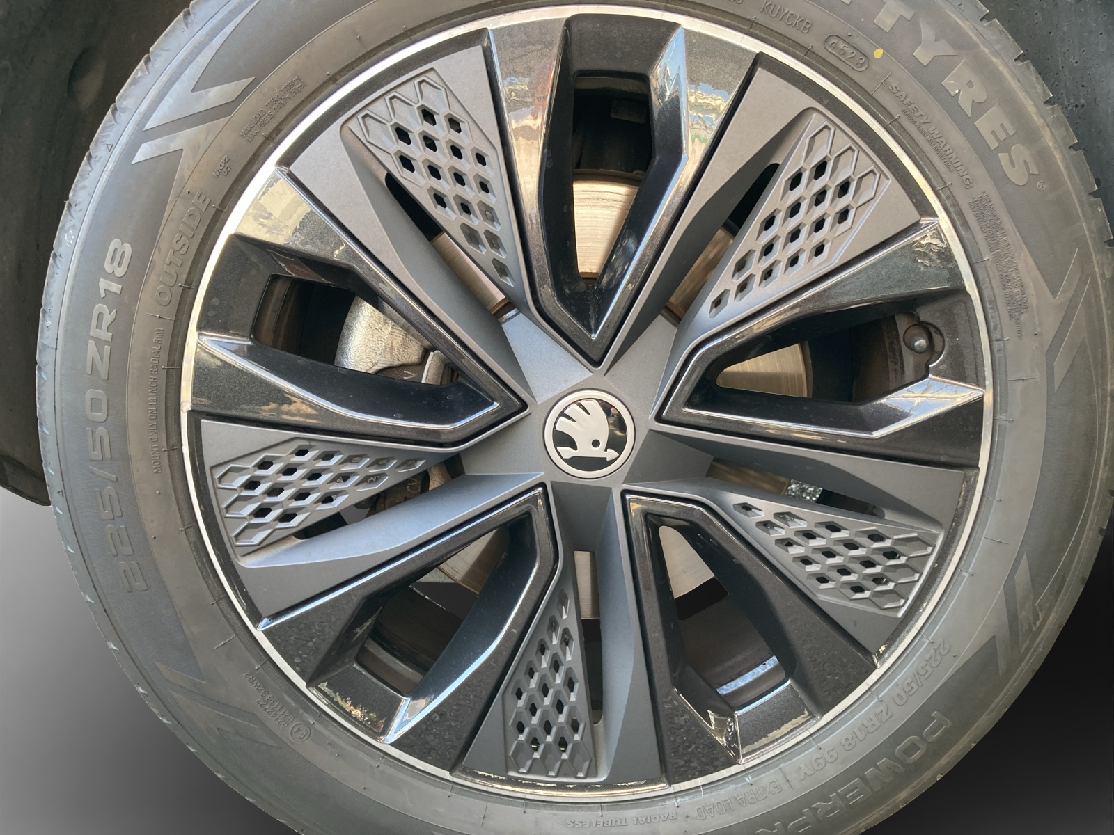 SKODA Karoq 2.0 TSI SportLine 4x4 DSG-image-15