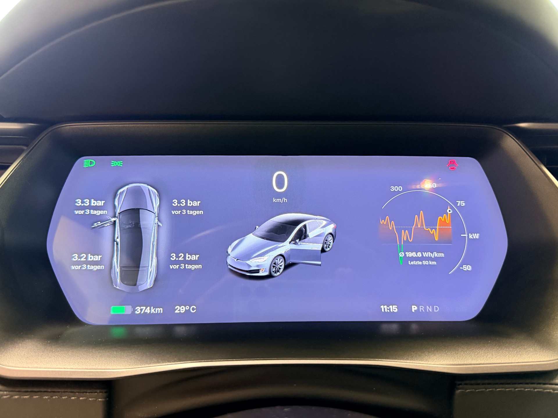 TESLA Model S Maximale-Reichweite *Raven*-image-23
