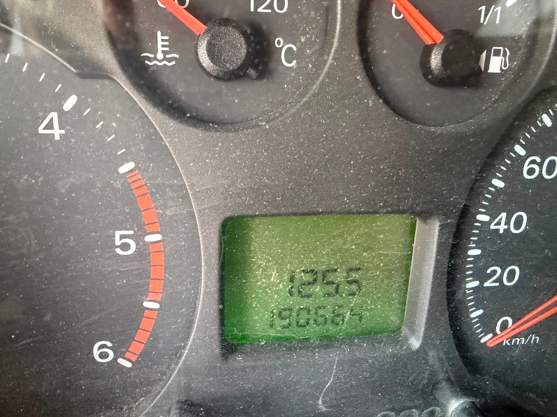 FORD Transit 260S atDCi-image-11