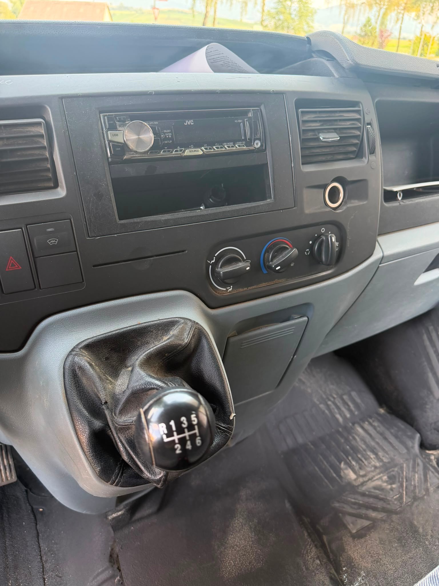 FORD Transit 260S atDCi-image-9