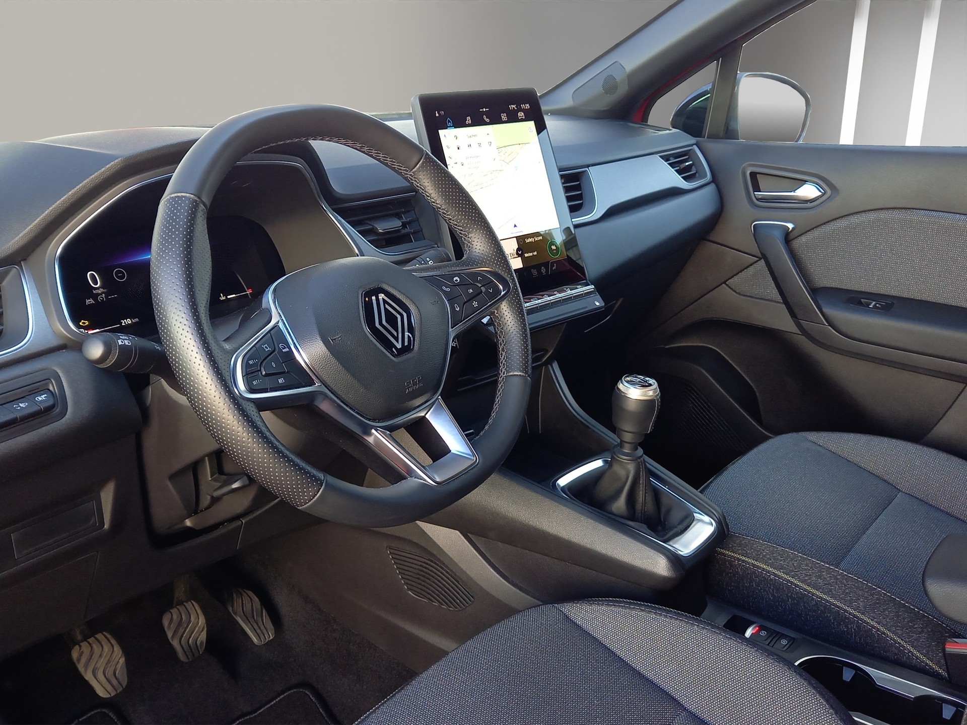RENAULT Captur 1.3 TCe 140 techno-image-8