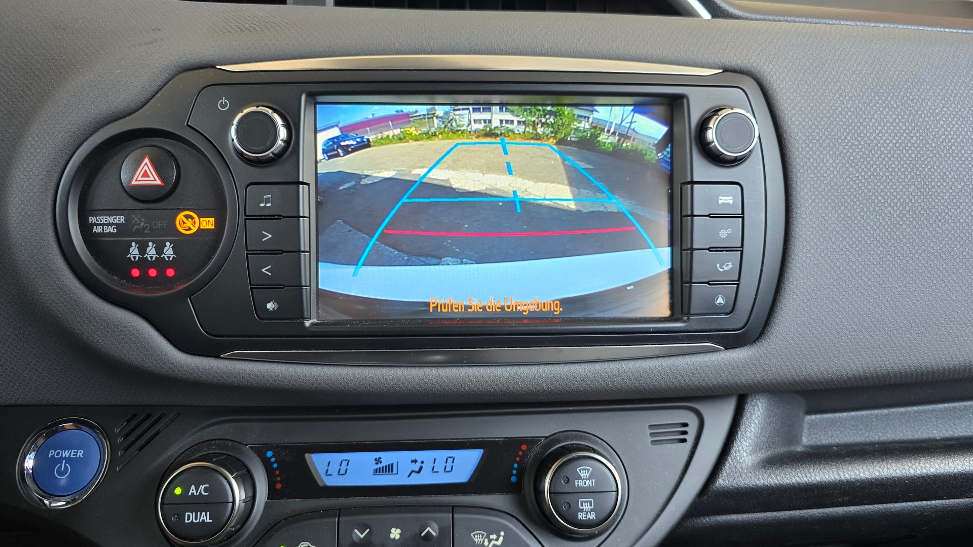 TOYOTA Yaris 1.5 VVT-i Hybrid Trend e-CVT-image-21