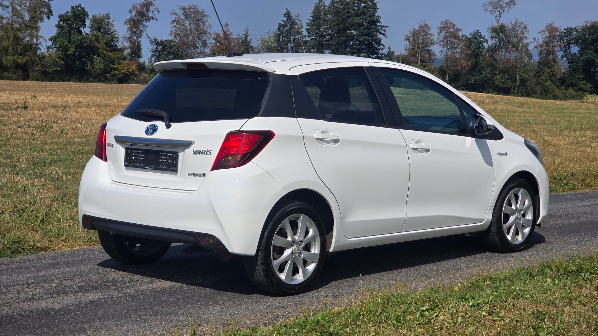 TOYOTA Yaris 1.5 VVT-i Hybrid Trend e-CVT-image-5