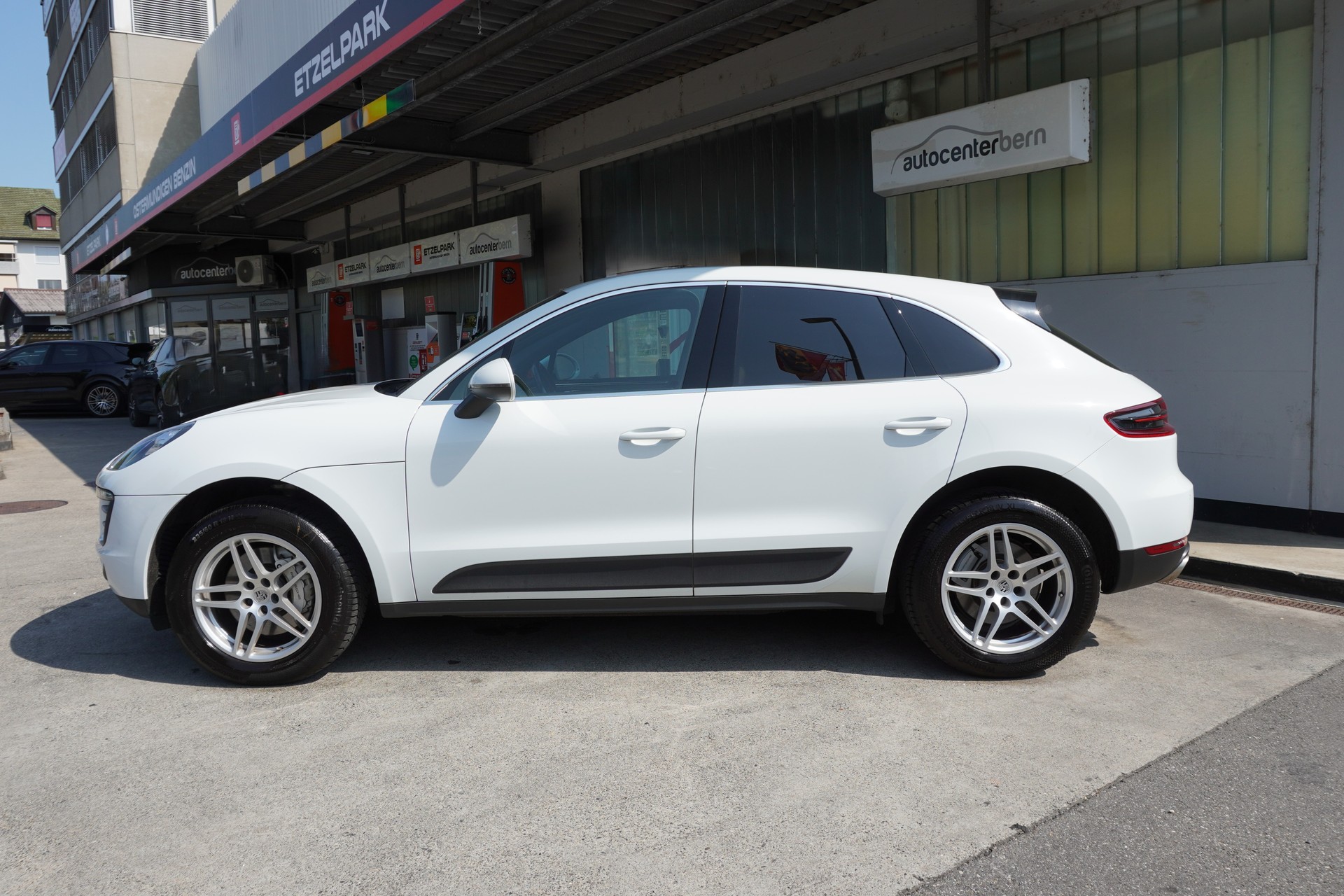 PORSCHE Macan S PDK-image-7