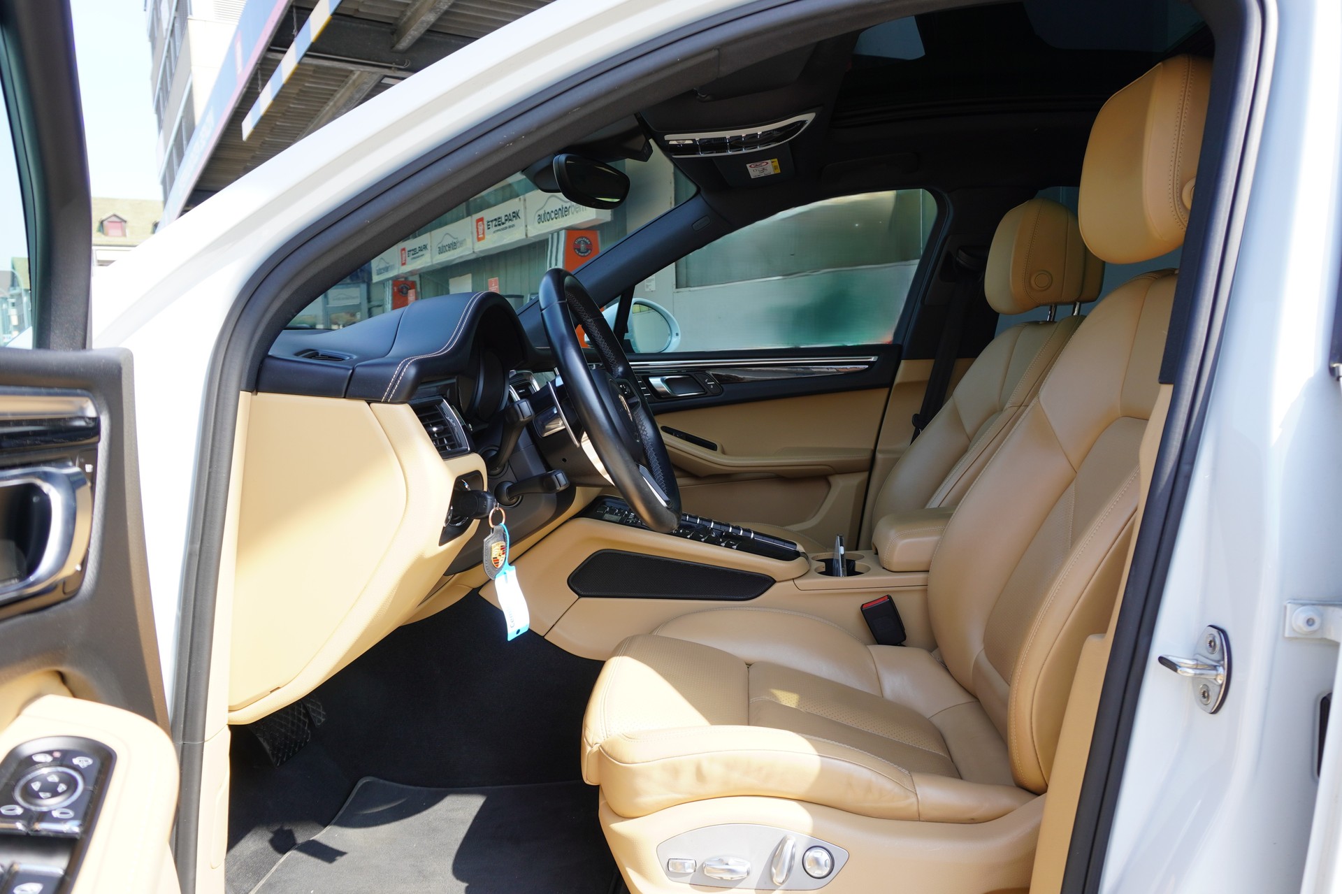 PORSCHE Macan S PDK-image-8