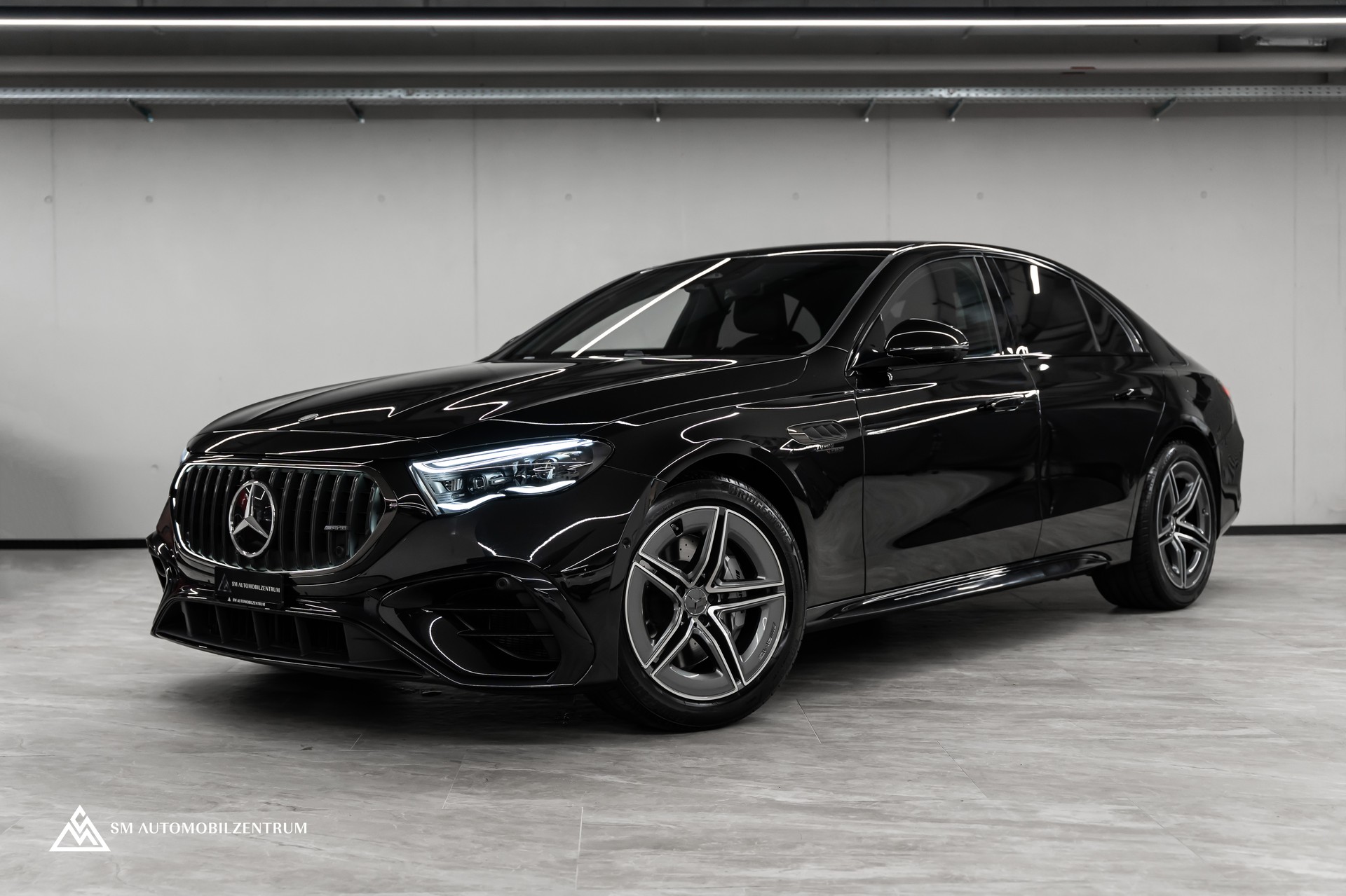 MERCEDES-BENZ E 53 Hybrid AMG 4matic+ 9G-Tronic / 360° / Burmester / Night Paket II / AHK