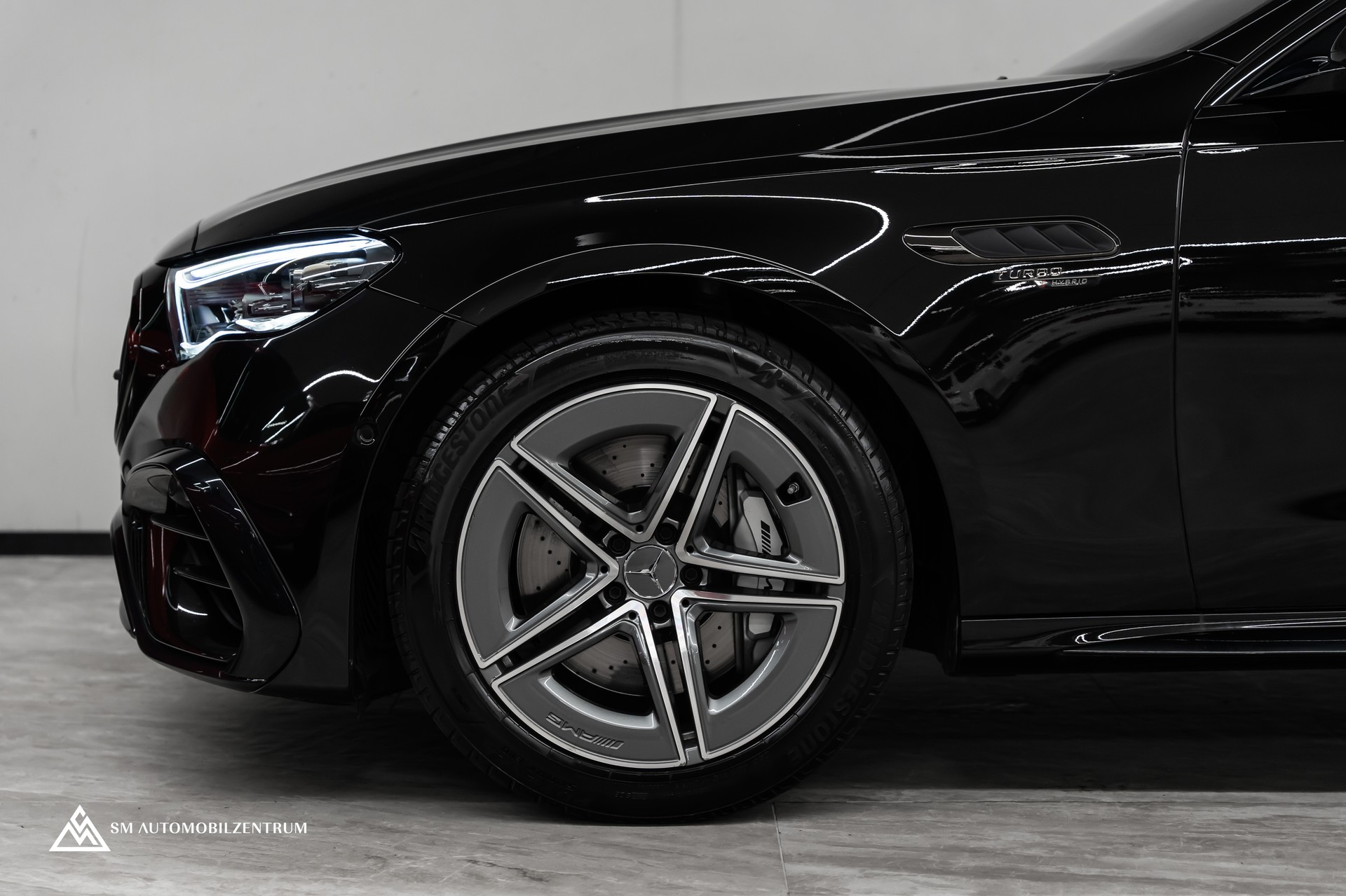 MERCEDES-BENZ E 53 Hybrid AMG 4matic+ 9G-Tronic / 360° / Burmester / Night Paket II / AHK-image-6