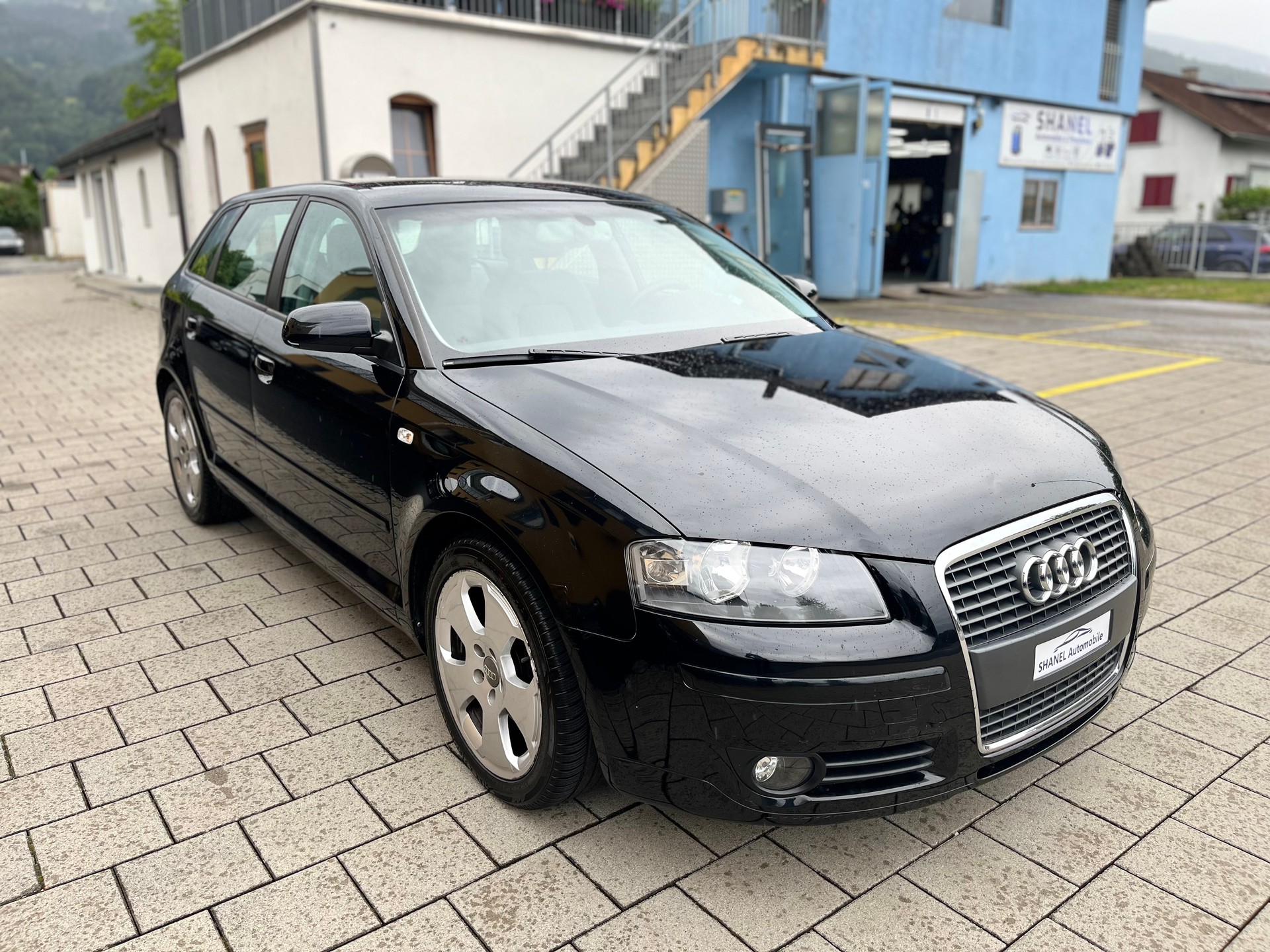 AUDI A3 Sportback 1.8 Turbo FSI Ambition-image-3