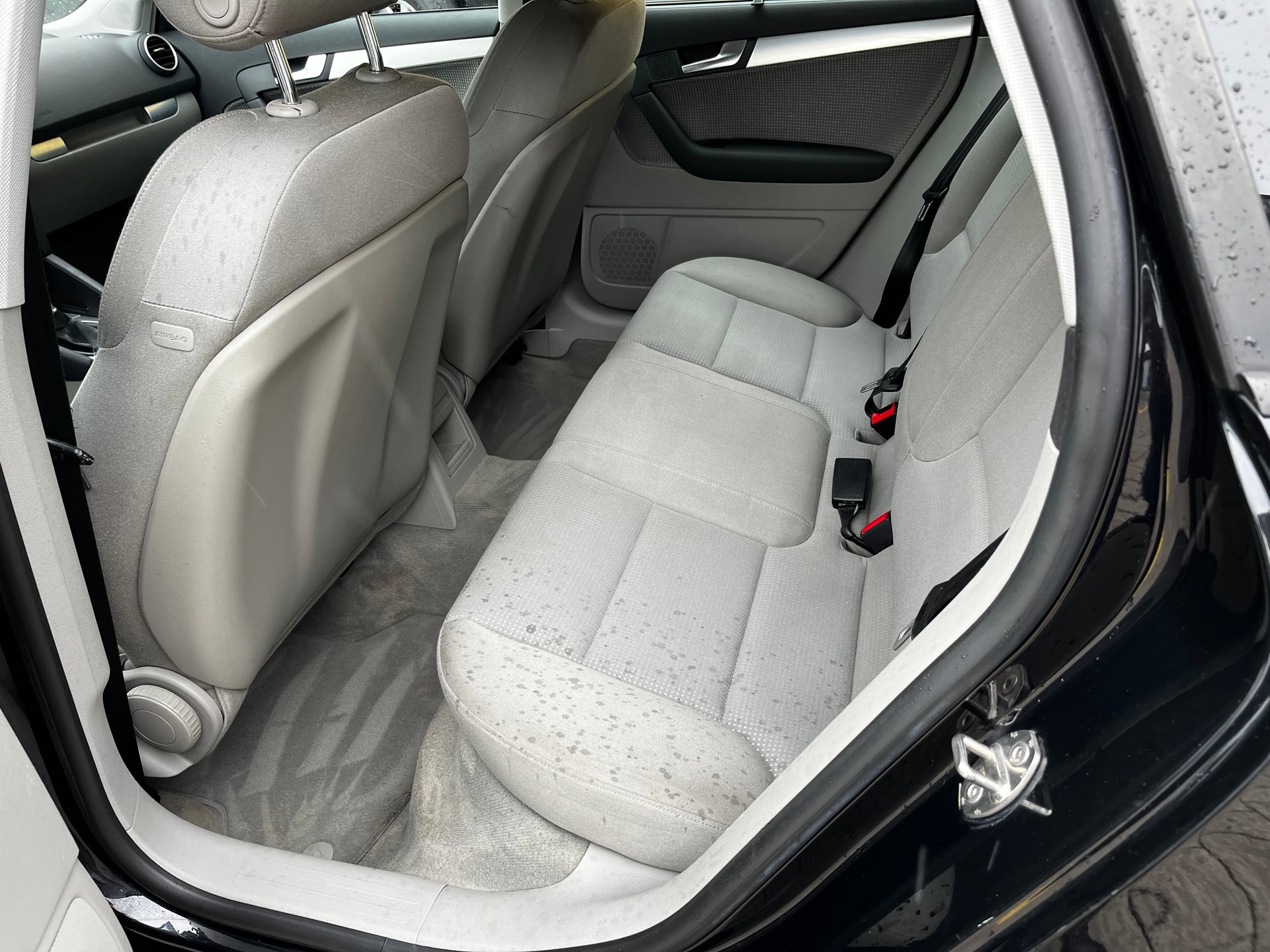 AUDI A3 Sportback 1.8 Turbo FSI Ambition-image-8