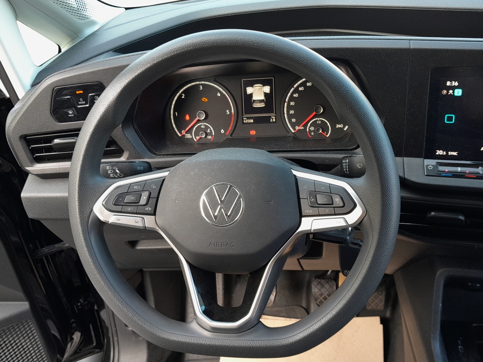 VW Caddy Cargo 2.0TDI Maxi 4Motion-image-9