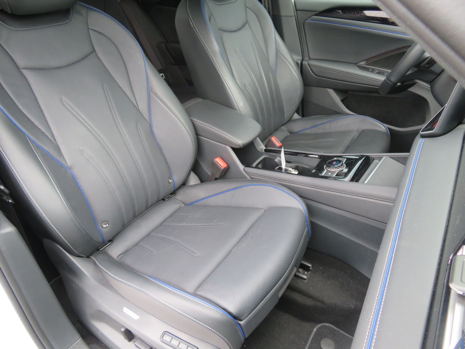 VW Tiguan 2.0 TSI DSG R-Line 4Motion-image-13