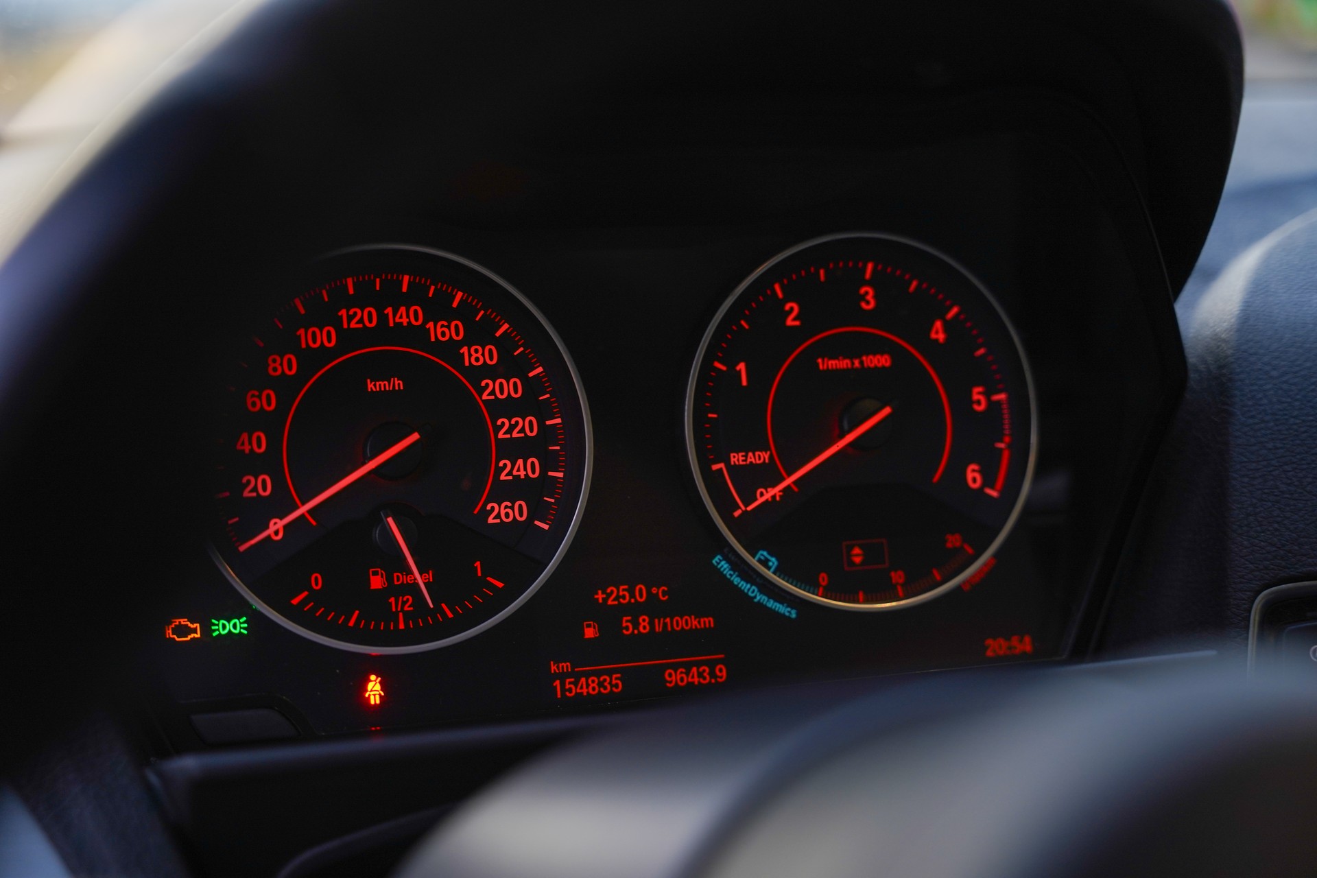 BMW 120d xDrive-image-7