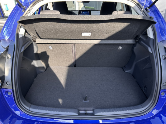 TOYOTA Yaris 1.5 Comfort e-CVT-image-14