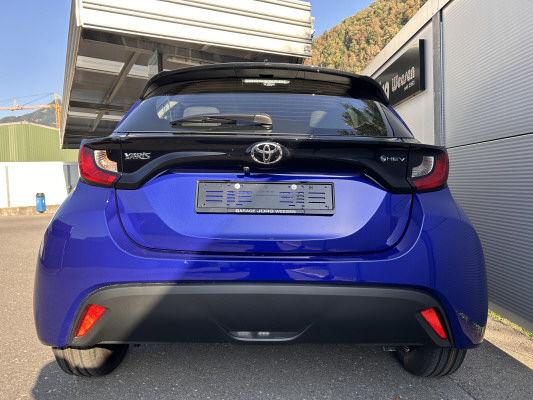 TOYOTA Yaris 1.5 Comfort e-CVT-image-4