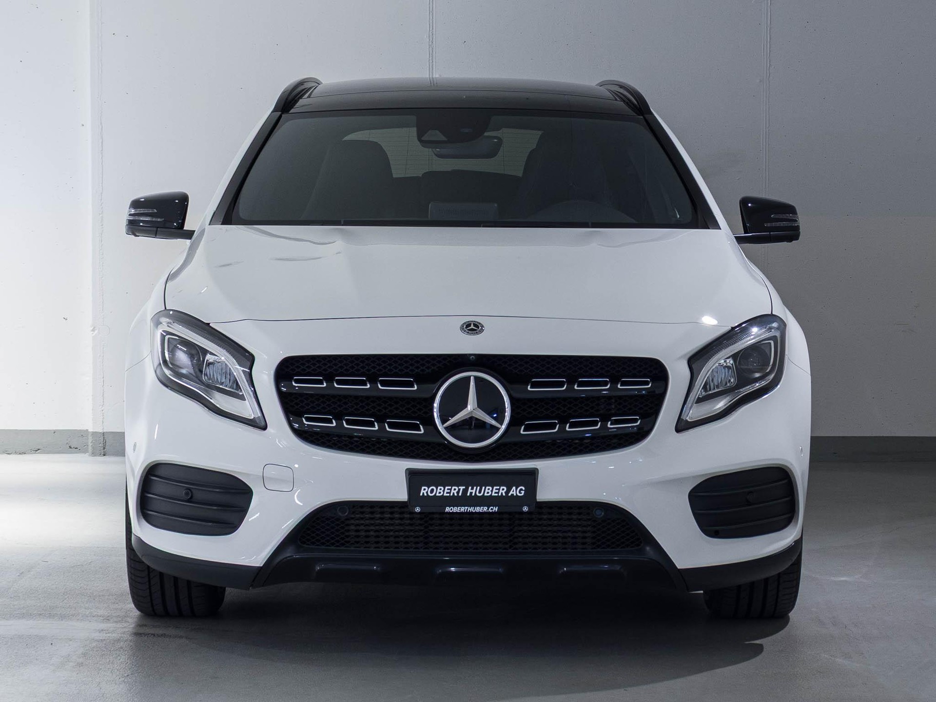 MERCEDES-BENZ GLA 250 4MATIC-image-2