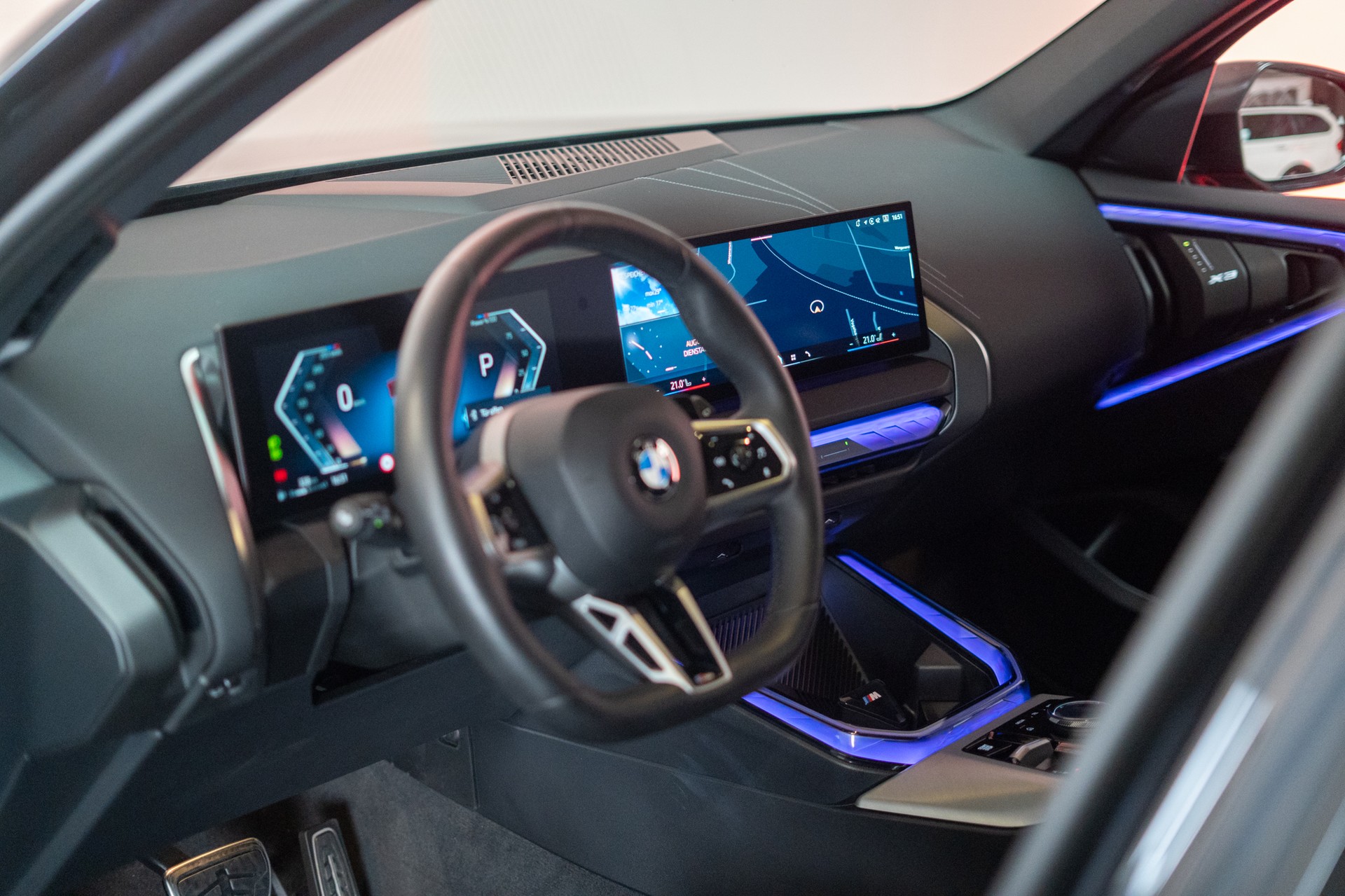 BMW X3 20i xDrive / Rückfahrkamera / Ambientebeleuchtung / Anhängerkupplung-image-11