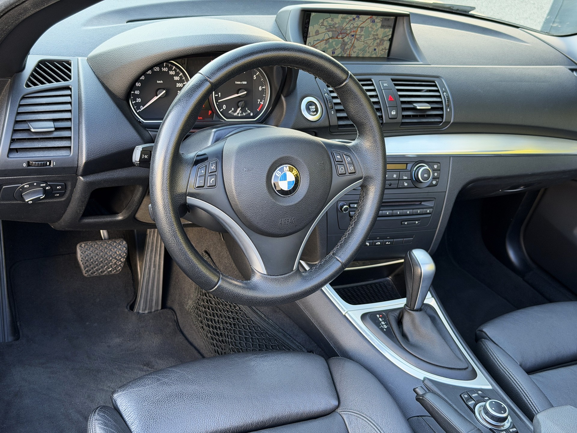 BMW 125i Cabrio Steptronic / Frisch ab MFK-image-16