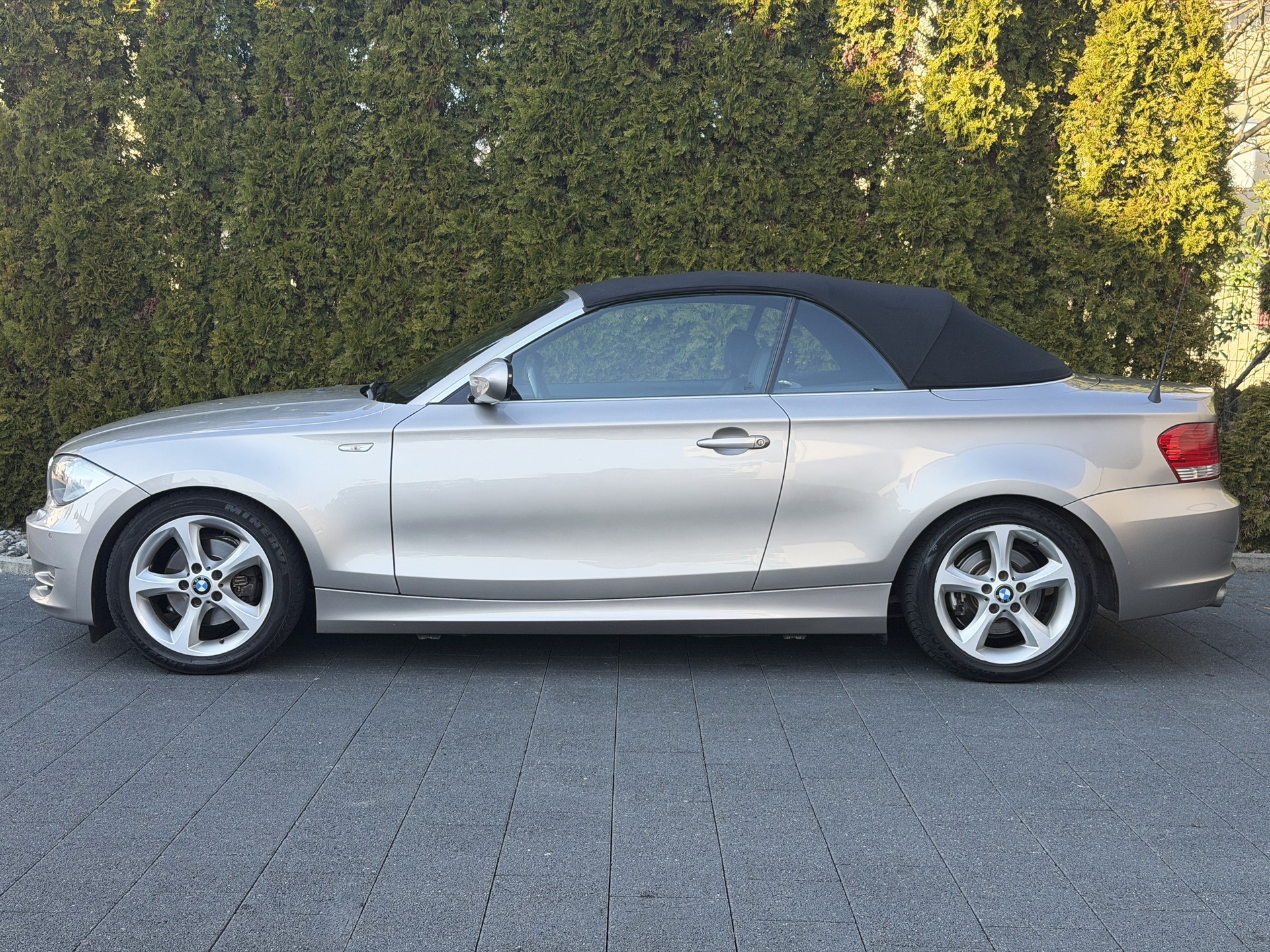 BMW 125i Cabrio Steptronic / Frisch ab MFK-image-7