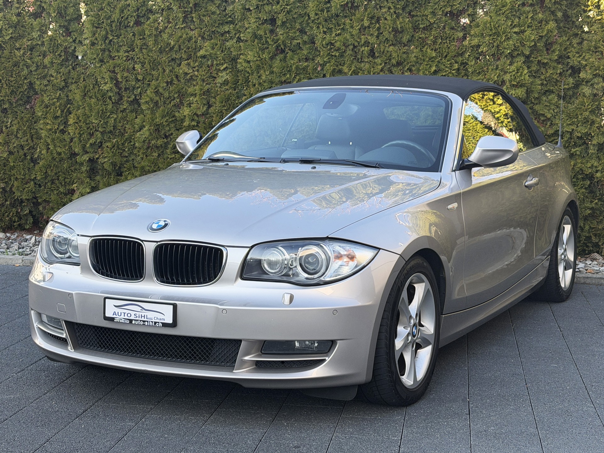 BMW 125i Cabrio Steptronic / Frisch ab MFK-image-0