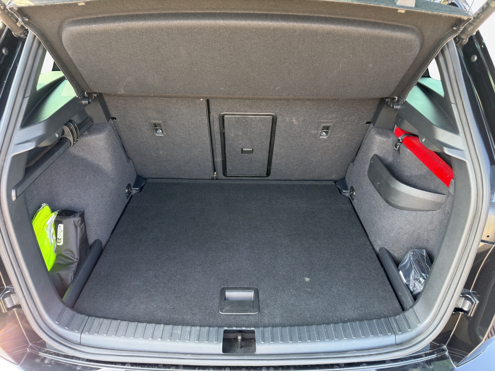 SKODA Karoq 2.0 TSI SportLine 4x4 DSG-image-12