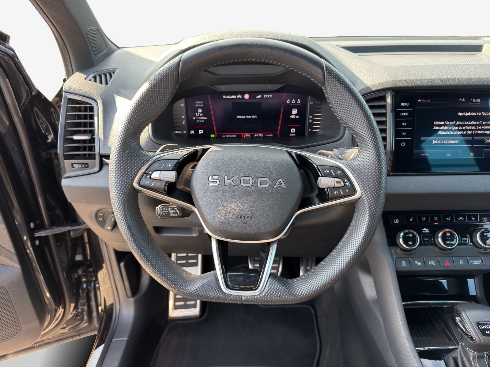 SKODA Karoq 2.0 TSI SportLine 4x4 DSG-image-9