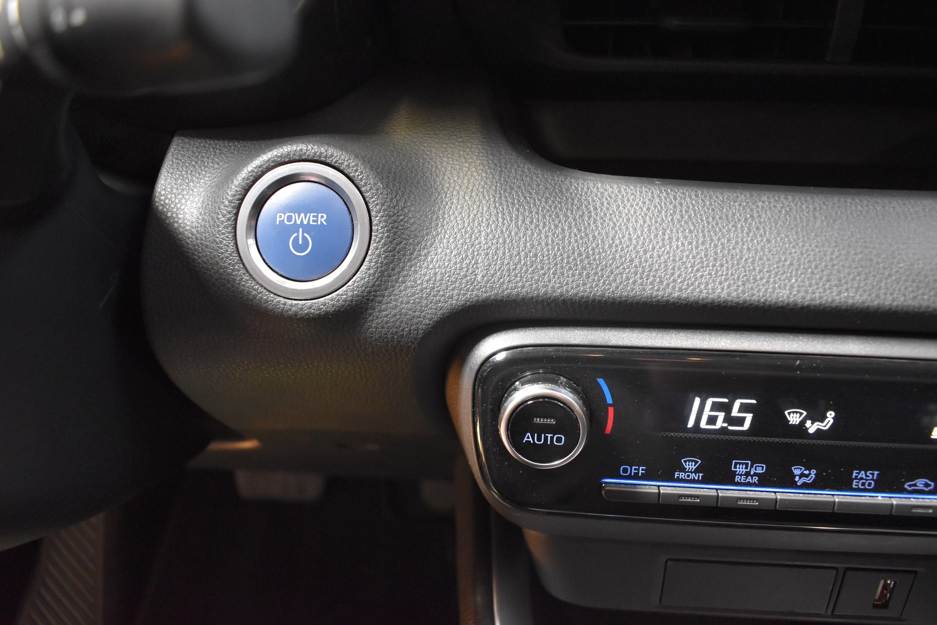 TOYOTA Yaris 1.5 Comfort e-CVT - New Model 2021-image-22