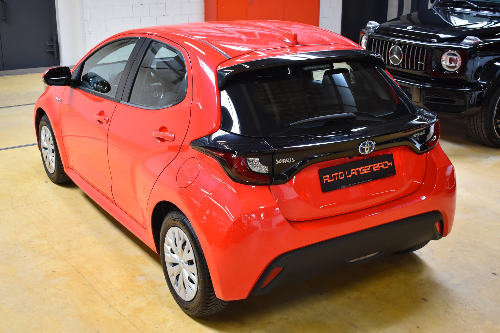 TOYOTA Yaris 1.5 Comfort e-CVT - New Model 2021-image-3