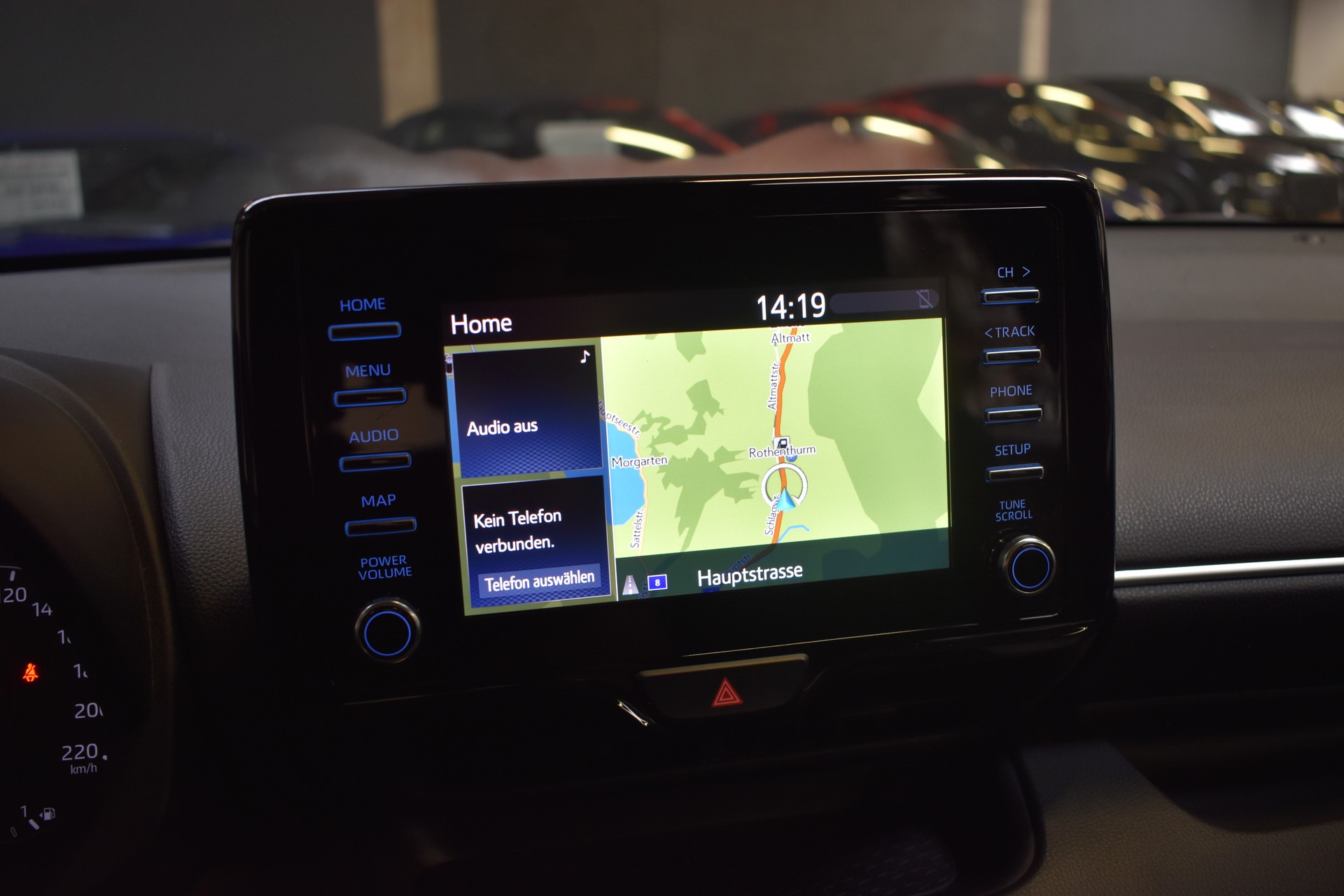 TOYOTA Yaris 1.5 Comfort e-CVT - New Model 2021-image-9