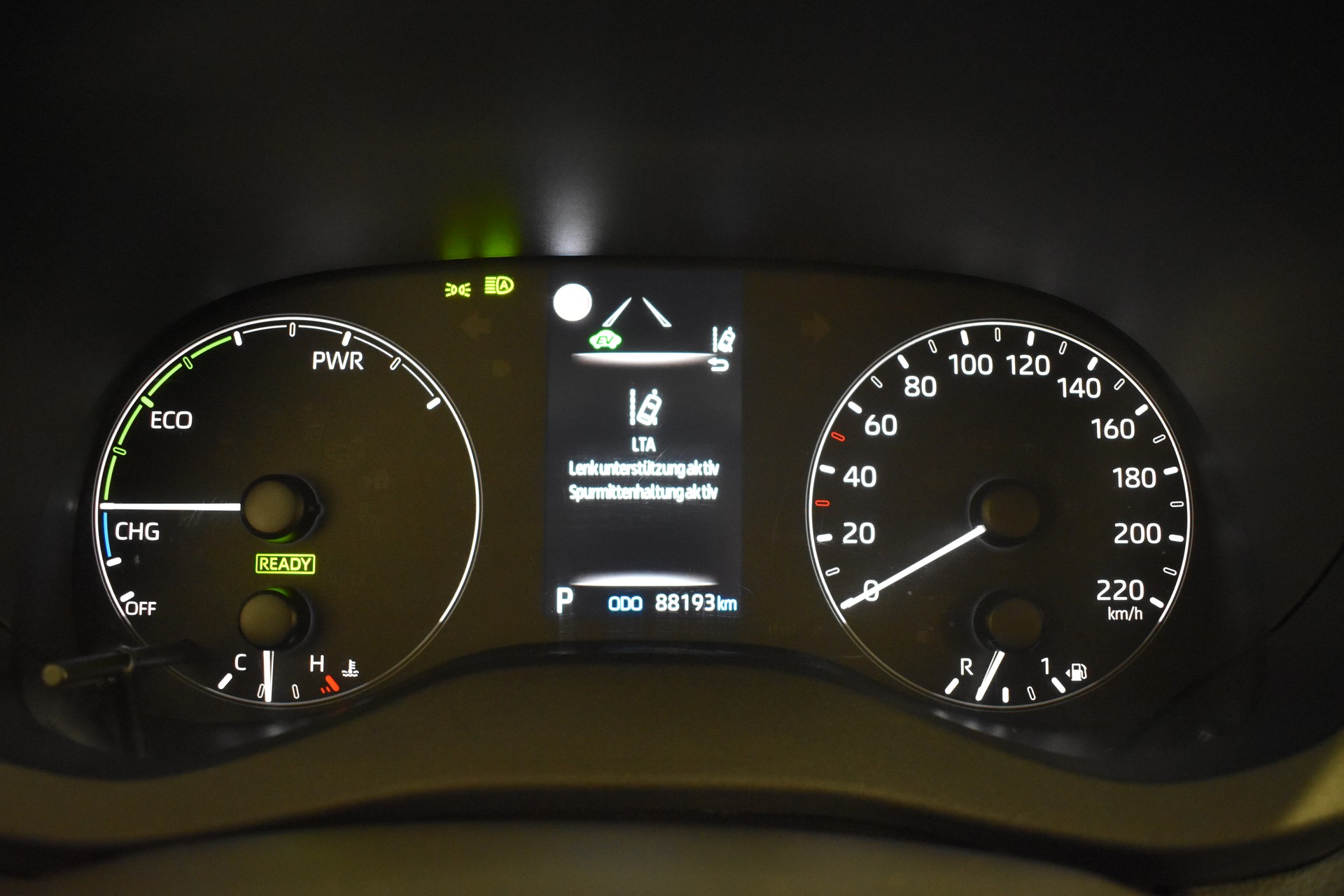 TOYOTA Yaris 1.5 Comfort e-CVT - New Model 2021-image-18