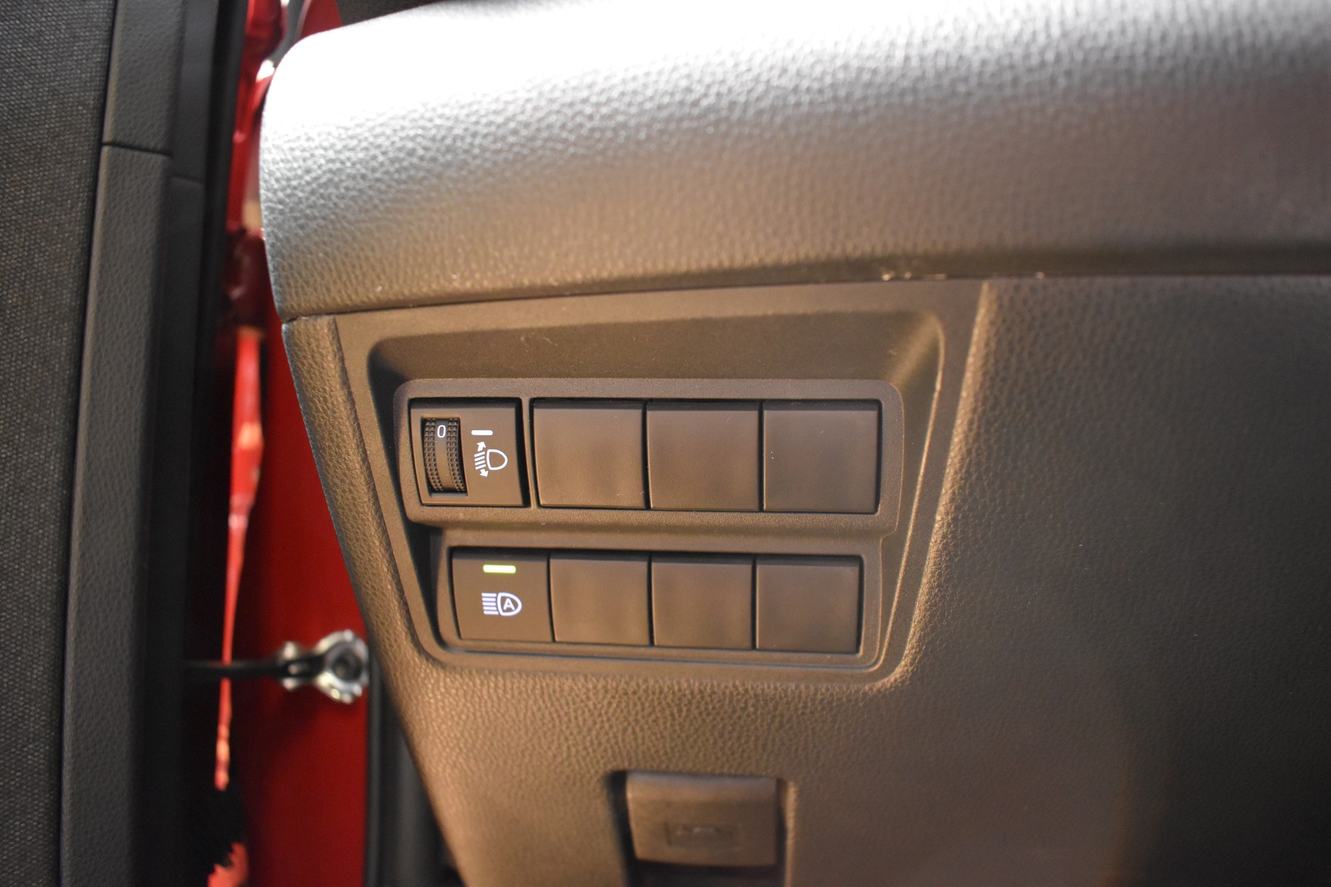 TOYOTA Yaris 1.5 Comfort e-CVT - New Model 2021-image-25