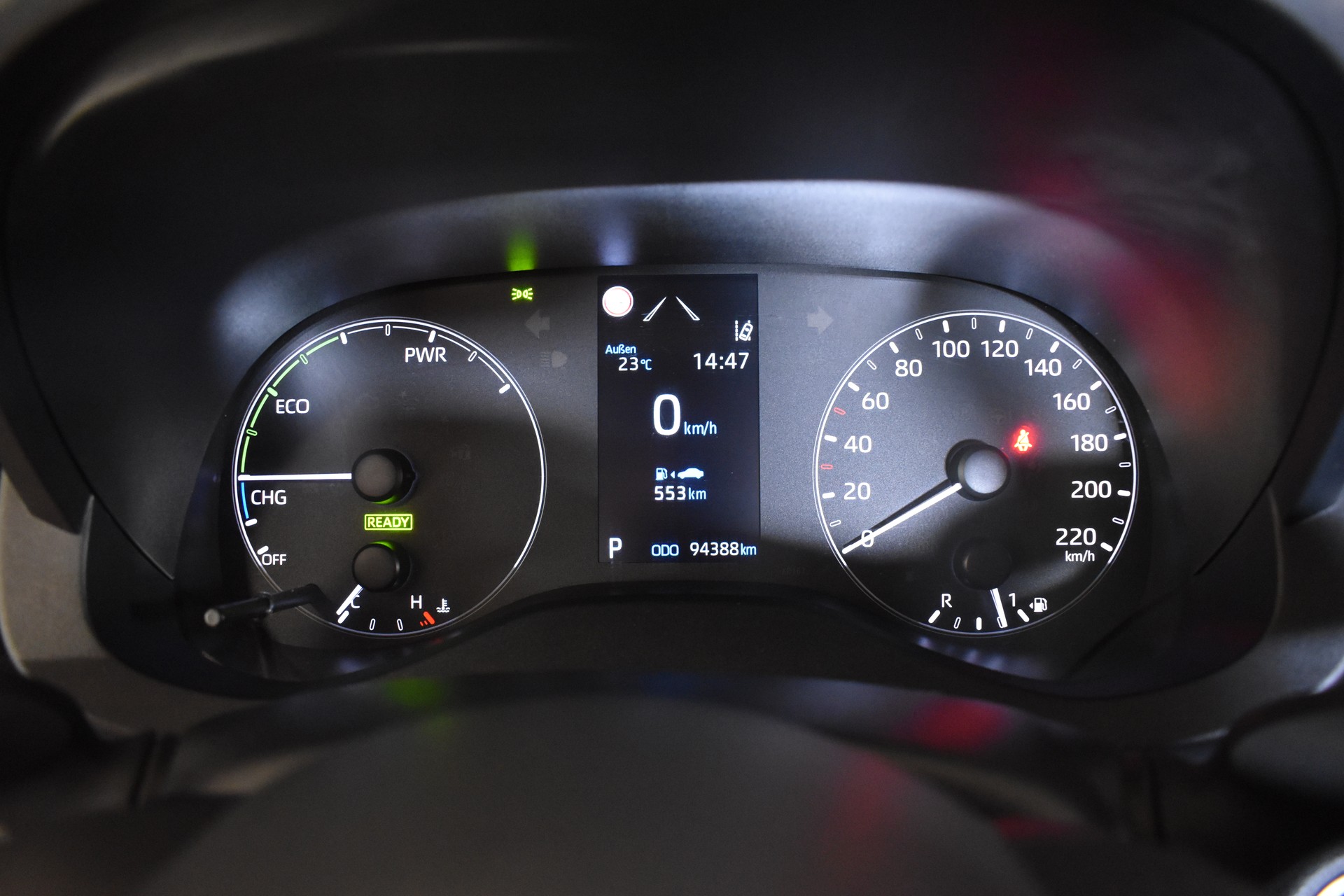 TOYOTA Yaris 1.5 Comfort e-CVT - New Model 2021-image-17